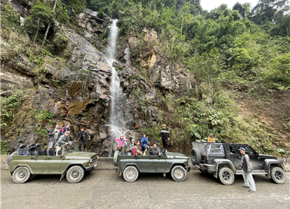 Tour xe Jeep  Hà Giang 3 ngày 2 đêm