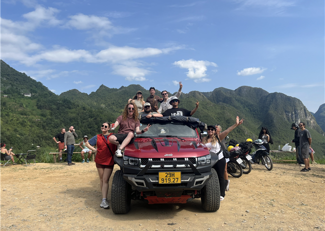 Ha Giang Loop Jeep Tour - Cao Bao - Ban Gioc waterfall 5 Days $ 649/ Person